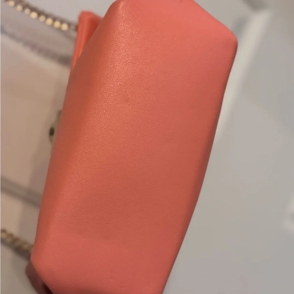 ☃️New Day Peach Purse☃️ - Picture 3 of 6